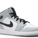 AIR JORDAN 1 MID GS ‘LIGHT SMOKE GREY’ 1