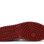 AIR JORDAN 1 RETRO HIGH OG ‘BLOODLINE’ 1
