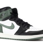 AIR JORDAN 1 RETRO HIGH OG ‘CLAY GREEN’ 1
