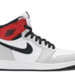 AIR JORDAN 1 RETRO HIGH OG GS ‘SMOKE GREY’ 1