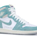 AIR JORDAN 1 RETRO HIGH OG ‘TURBO GREEN’ 1