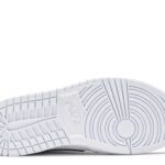 WMNS AIR JORDAN 1 MID SE ‘IRIDESCENT TRIM’ 1