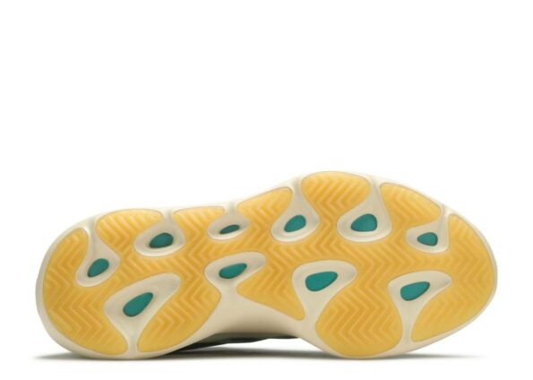 YEEZY 700 V3 ‘KYANITE’ 3