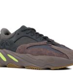 YEEZY BOOST 700 ‘MAUVE’ 1