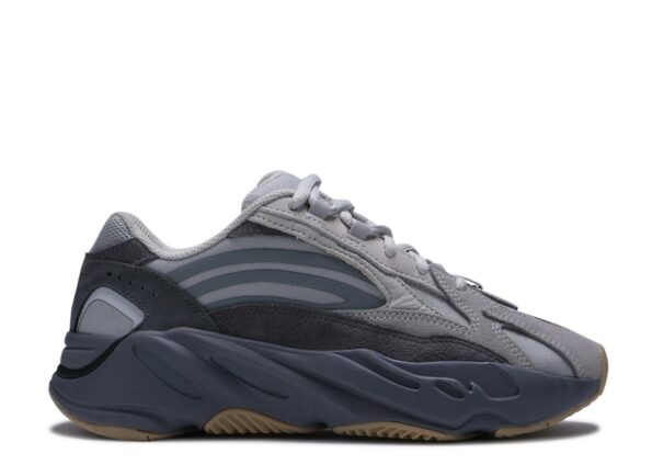 YEEZY BOOST 700 V2 ‘TEPHRA’ 1