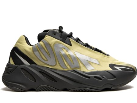 Yeezy Boost 700 MNVN Resin