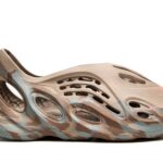 Yeezy Foam RNNR MX Sand Grey